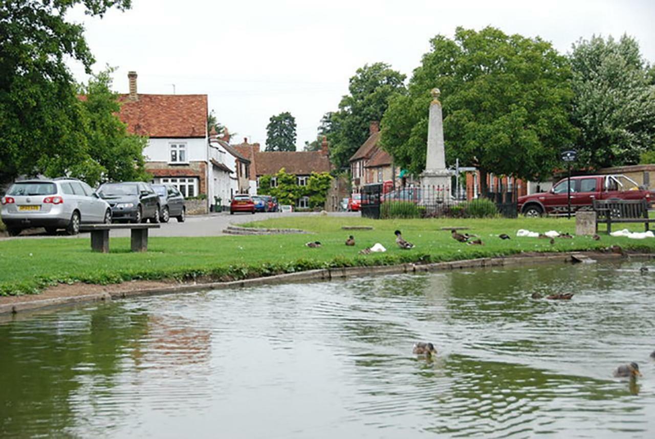 Village Homestay B&B Near Oxford Haddenham  Eksteriør billede